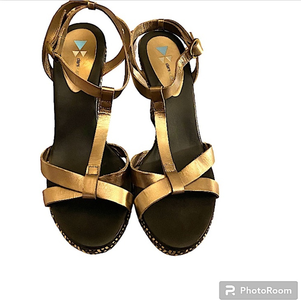 Dani Black Open Toe T Strap Ankle Closure Vero Cuoio Wedge Sandal Heels Size 9.5 - Picture 2 of 6